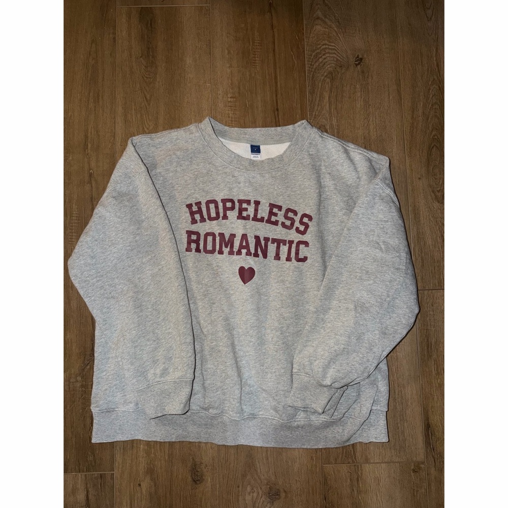 Gray 'Hopeless Romantic' Sweatshirt